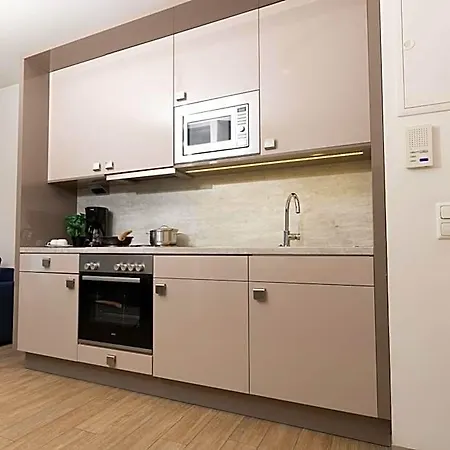 East 4* Erlangen